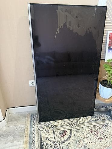 Сломанный LED-телевизор LG 
с плоской панелью 55 дюймов.
3000 сом