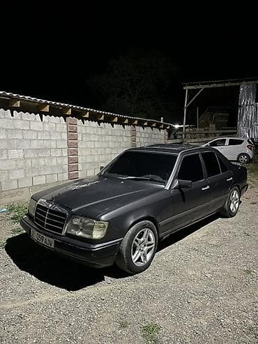салон w124: Mercedes-Benz W124: 1987 г., 2.3 л, Механика, Бензин, Седан — 1
