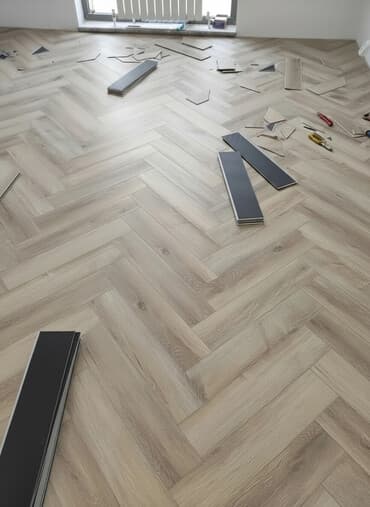 установка межкомнатных дверей: Профессиональная укладка напольных покрытий - Монтаж ламината и — 1