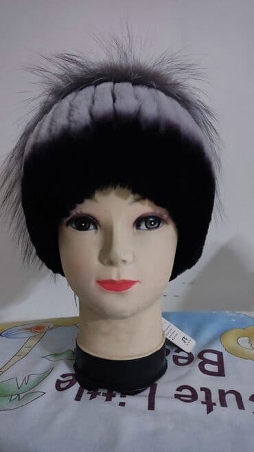 Шапка кролик писец. Новый. Девочки успейте купить.Подходит на любой