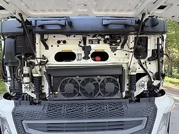 кабина на зил: Тягач, Volvo, 2014 г., Тентованный — 3