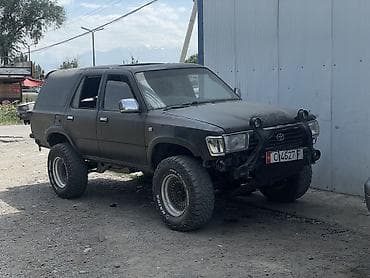 Унаа: Toyota Hilux Surf: 1992 г., 2.9 л, Кол менен иштөөчү, Дизель, Жол тандабас — 3