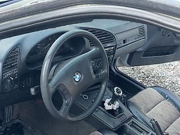 mercedes a class: BMW 3 series: 1993 г., 1.8 л, Механика, Бензин, Седан — 10