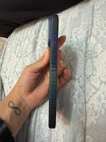 macbook m1 max: IPhone 17 Pro Max, 1 ТБ, Синий, Чехол, 100 % — 5