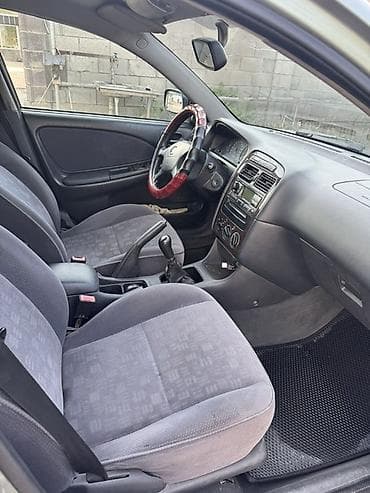 camry 55 xle: Toyota Avensis: 2001 г., 1.8 л, Механика, Бензин, Седан — 8