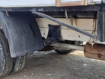 lexus lx 330: Легкий грузовик, Ford — 3