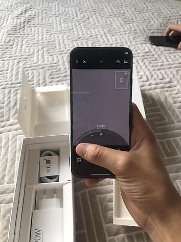 телефон пиксель: Xiaomi, 14, Б/у, 256 ГБ, цвет - Черный, 2 SIM — 6