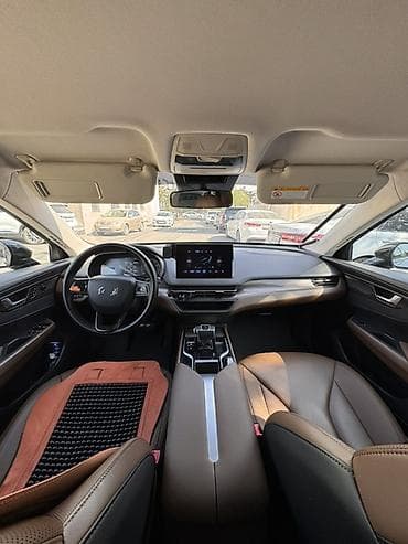 e star: BYD E2: 2021 г., Электромобиль, Седан — 6