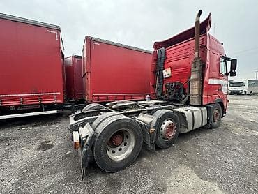 тягачей: Тягач, Volvo, 2000 г., Тентованный — 4