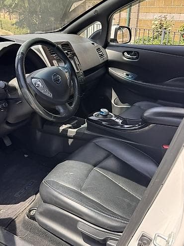 Унаа: Nissan Leaf: 2013 г., Вариатор, Электромобиль, Хетчбек — 4
