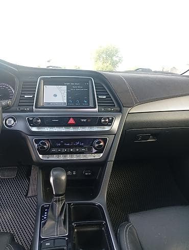 Продажа авто: Hyundai Sonata: 2018 г., 2 л, Автомат, Газ, Седан — 5