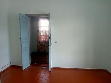 токмок сдаю: 20 м², 2 комнаты, Парковка — 2