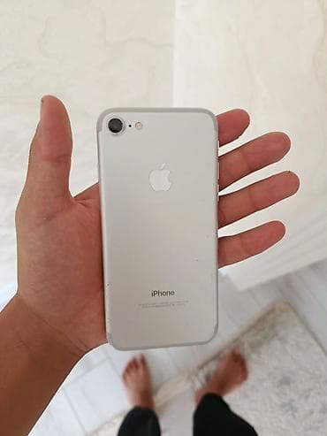 айфон 7 с: IPhone 7, Б/у, 32 ГБ, Серебристый, 100 % — 1