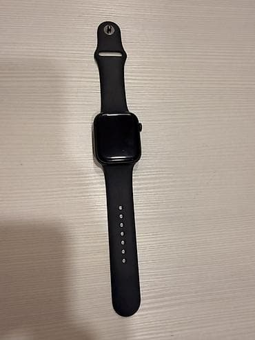Срочно продаю Apple Watch 8 series Размер 45мм Цвет темно синий