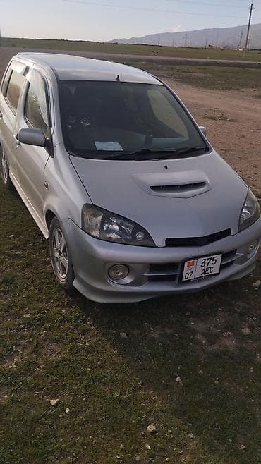 токмок кун чыгыш: Daihatsu YRV: 2000 г., Хетчбек — 1