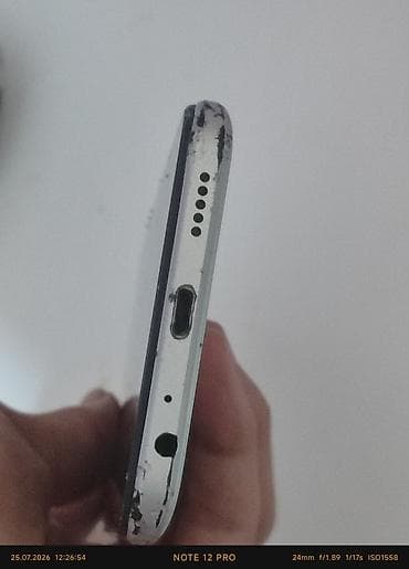 Техника и электроника: Tecno Spark, Б/у, 64 ГБ, цвет - Серебристый, 1 SIM — 3