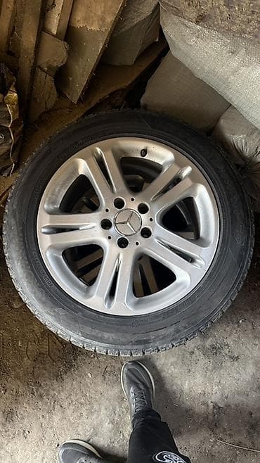 Унаа: Дөңгөлөктөр монтажда 225 / 55 / R 17, Кыш, Колдонулган, Комплект, Жеңил унаалар, Куйма, тешиктери - 5 — 1