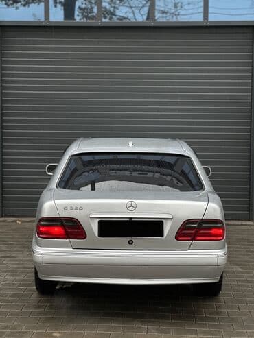 срочно в связи с переездом: Mercedes-Benz E-Class: 2000 г., 3.2 л, Автомат, Бензиновая, Седан — 4