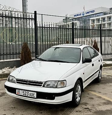 Toyota Carina E: 1996 г., 1.8 л, Механика, Бензин, Хэтчбэк