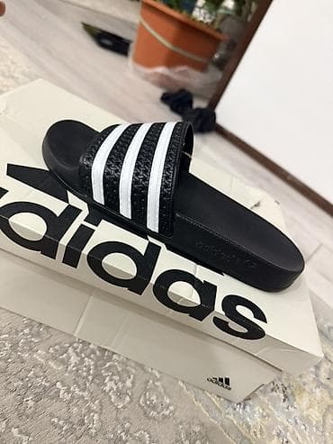 forever 21 босоножки: Мужские сандалии, 40.5, Adidas, Новый, цвет - Черный — 1