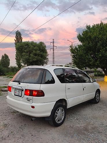 матор спринтера: Toyota Ipsum: 2001 г., 2 л, Автомат, Бензин, Минивэн — 4