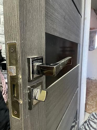 рейка потолок: Продаю дверь открытие левое б/у город Кант — 5