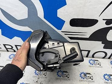 обшивка на 124: Бардачок Mercedes Benz E-Class W210 612.961 E270 CDI 28/05/2001 — 8