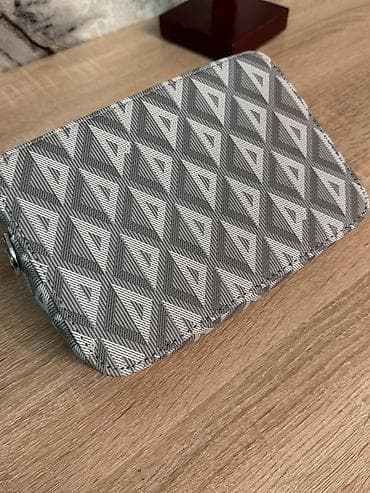 Башка аксессуарлар: Сумка-клатч Dior в серо-белой гамме - Корпус из плотного текстиля с — 2