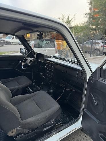Унаа сатуу: ВАЗ (ЛАДА) 4x4 Niva: 2012 г., 1.7 л, Кол менен иштөөчү, Бензин, Жол тандабас — 6