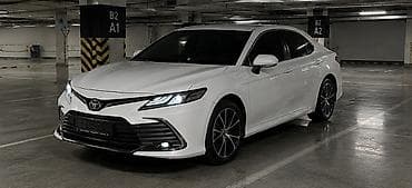 Toyota Camry: 2018 г., 2.5 л, Автомат, Бензин, Седан — 3