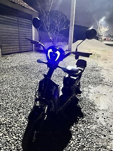 honda e ns1: Электрический скутер/мопед - Компактный городской электроскутер с — 1