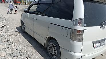 Транспорт: Toyota Voxy: 2004 г., Автомат, Бензин, Минивэн — 4
