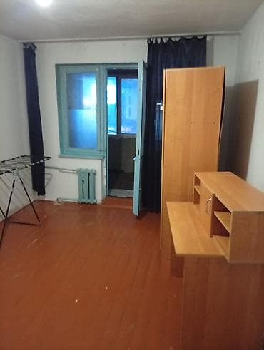3: 1 комната, 32 м², 3 мкр 104 серия, 4 этаж, Требуется ремонт — 1
