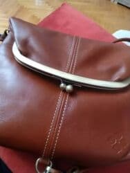 Атайын кийим: Новая кожаная сумка фирменная с Америки,на поцелуйчиках можно носить — 27