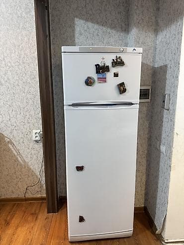 аренда морозильных камер: Холодильник Indesit, Б/у, Двухкамерный, 170 * — 1