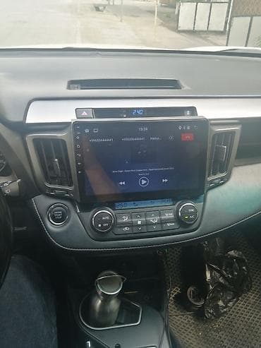 camry 55 exclusive: Toyota RAV4: 2018 г., 0.2 л, Автомат, Бензин, Кроссовер — 3