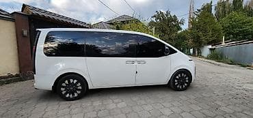 спайс стар: Hyundai Staria: 2021 г., 3.5 л, Автомат, Газ, Минивэн — 6