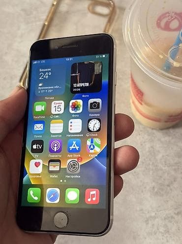 продам iphone 7 plus: IPhone 8, Б/у, 64 ГБ, Серебристый, Чехол, 100 % — 2