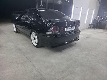 Продажа авто: Toyota Altezza: 2000 г., 2 л, Механика, Бензин, Седан — 4