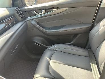 Weltmeister: Weltmeister W6, 2021 г., Бар — 9