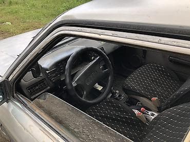 авто краска: Audi 80: 1988 г., Механика, Седан — 1
