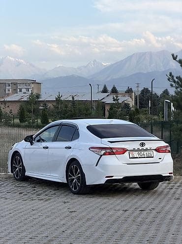 Транспорт: Toyota Camry: 2018 г., 2.5 л, Автомат, Бензин, Седан — 4