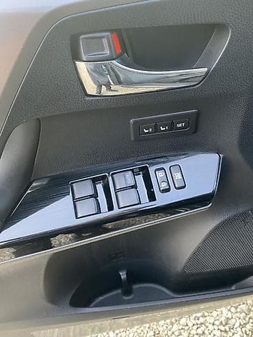 Toyota: Toyota RAV4: 2018 г., 2.5 л, Автомат, Бензин, Кроссовер — 6