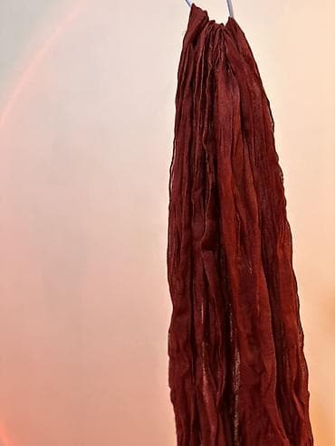 Чатырлар: Моюн орогуч, Жаңы, Аялдарга, түсү - Кызыл — 2