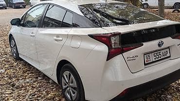Toyota: Toyota Prius: 2019 г., 1.8 л, Вариатор, Гибрид, Хэтчбэк — 8