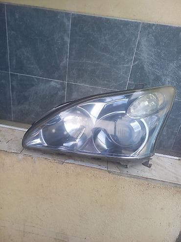 Автозапчасти: Продаю фару лексуса левая часть оригинал цена договорная звонить — 1