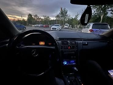 мэрс универсал: Mercedes-Benz E-Class: 2000 г., 4.3 л, Автомат, Газ, Седан — 10