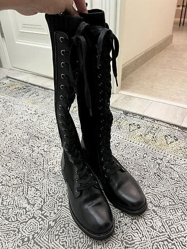 сапоги женские: Высокие женские ботинки/сапоги на шнуровке, черные. - Дизайн: высокая — 9