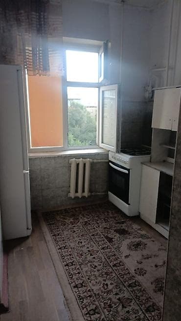 4 бөлмө, Толугу менен эмереги бар