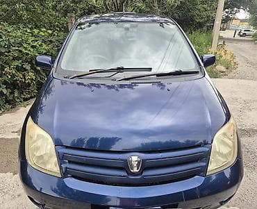 Toyota Ist: 2003 г., 1.3 л, Автомат, Бензин, Хэтчбэк